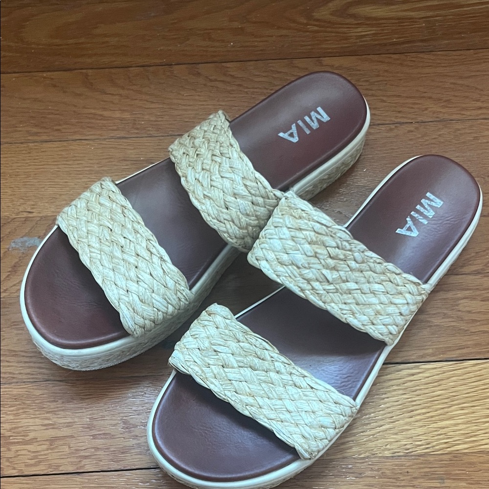 MIA Women's Beige Braided Sandals
